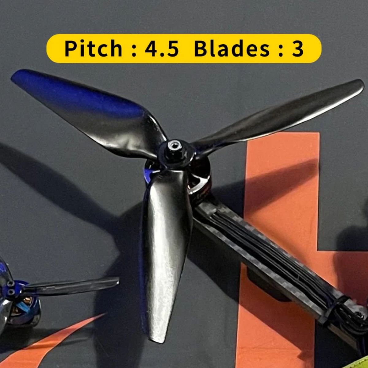 1/2 пары HQPROP 8X4.5X3 пропеллеры 8045 3-лопастные CW/CCW нейлон для RC FPV квадрокоптера 1/2 пары HQPROP 8X4.5X3 пропеллеры 8045 3-лопастные CW/CCW нейлон для RC FPV квадрокоптера