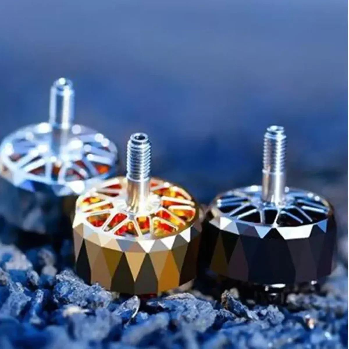 Бесколлекторный мотор iFlight Cyber XING 2207/2207.5 1777KV/1999KV/2555KV 2–6S с титановым валом для FPV-дронов Бесколлекторный мотор iFlight Cyber XING 2207/2207.5 1777KV/1999KV/2555KV 2–6S с титановым валом для FPV-дронов