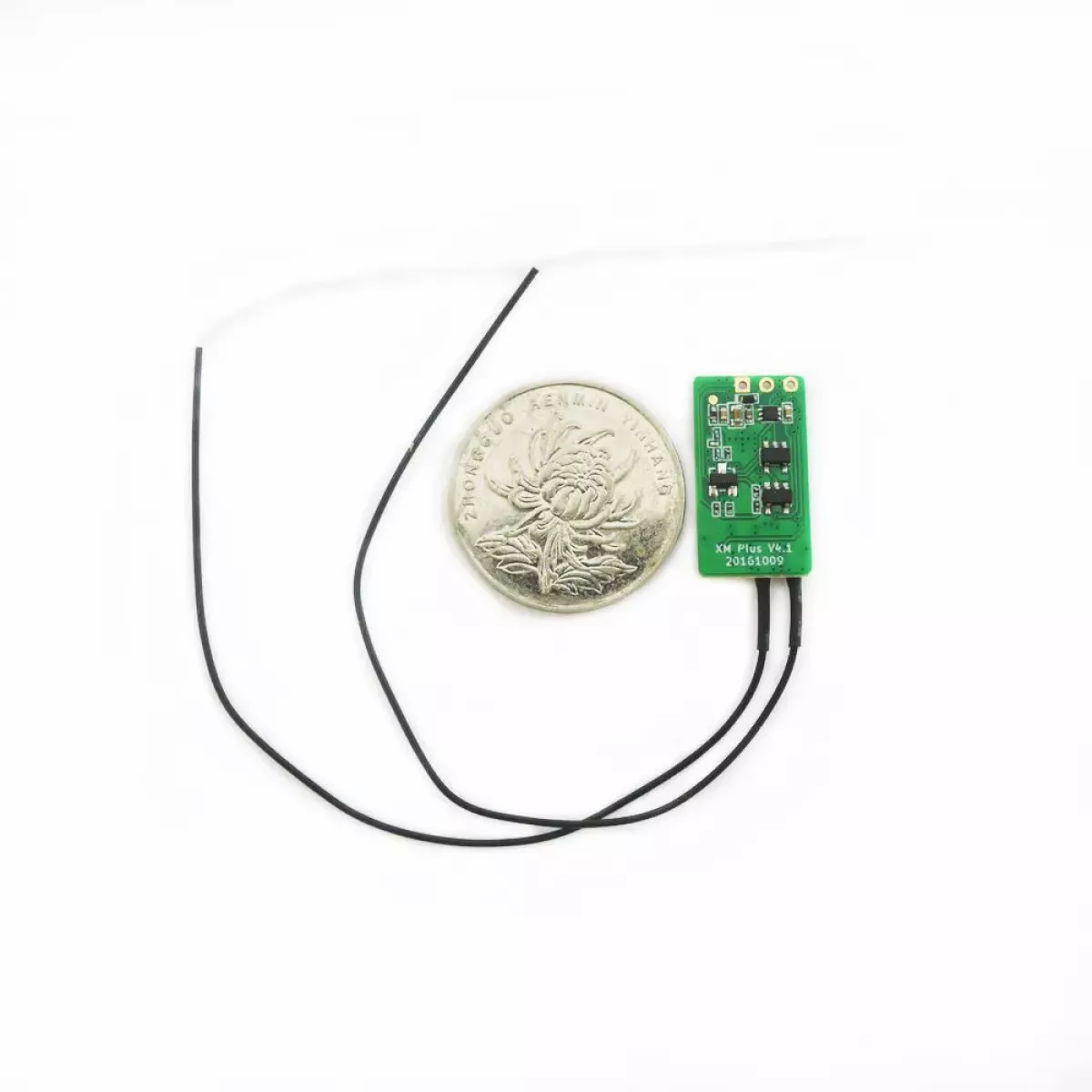 Приёмник FrSky XM Plus Ultra Mini 2.4ГГц 16CH ACCST для радиоуправления Приёмник FrSky XM Plus Ultra Mini 2.4ГГц 16CH ACCST для радиоуправления