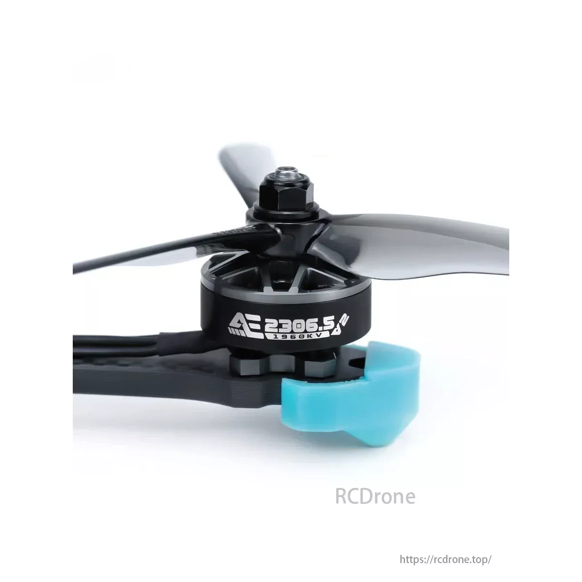 Бесколлекторный мотор Axisflying AE2306.5 V2 1860KV/1960KV 6S для FPV-дрона 5-6" Freestyle Racing Бесколлекторный мотор Axisflying AE2306.5 V2 1860KV/1960KV 6S для FPV-дрона 5-6" Freestyle Racing