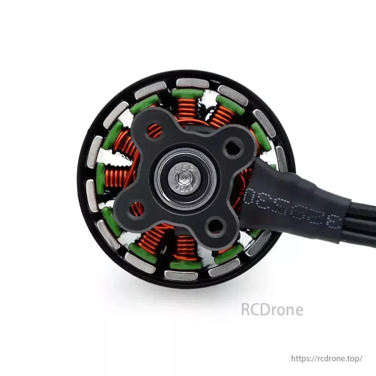 Набор бесколлекторных моторов Surpass Hobby BAT 4шт 800KV-1900KV для FPV-дронов 2806.5-3115 Набор бесколлекторных моторов Surpass Hobby BAT 4шт 800KV-1900KV для FPV-дронов 2806.5-3115