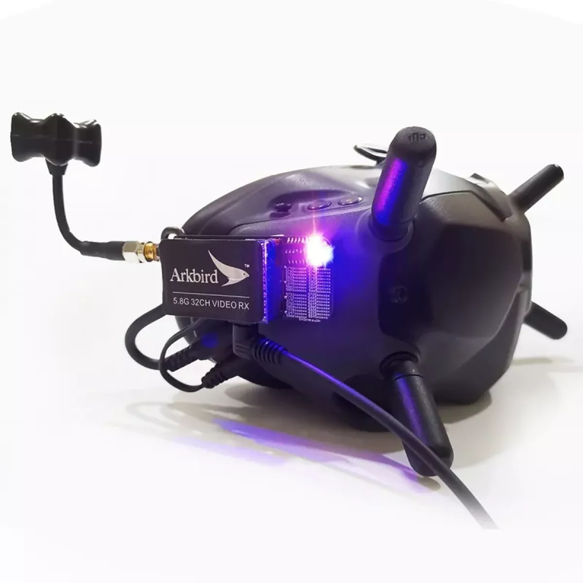 Arkbird 5.8G 32CH передатчик-приёмник видео для DJI очков, HD в аналог Fat Shark Arkbird 5.8G 32CH передатчик-приёмник видео для DJI очков, HD в аналог Fat Shark